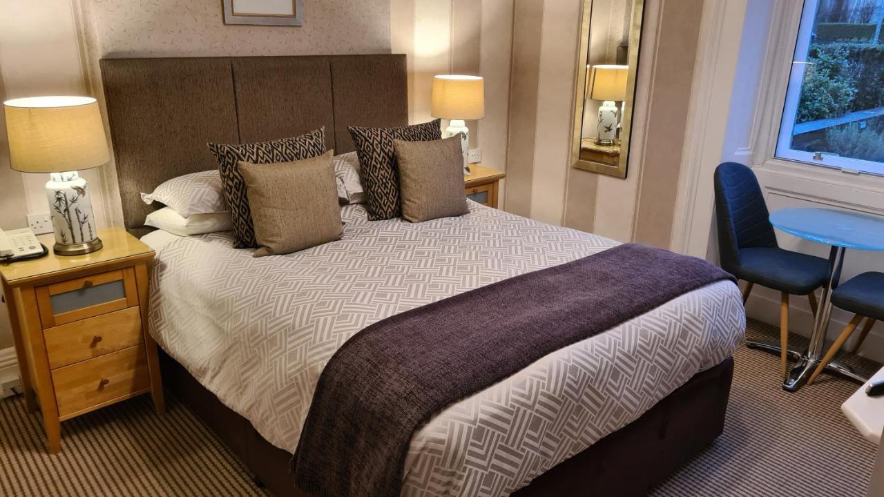 Kew House Hotel เอดินบะระ ภายนอก รูปภาพ