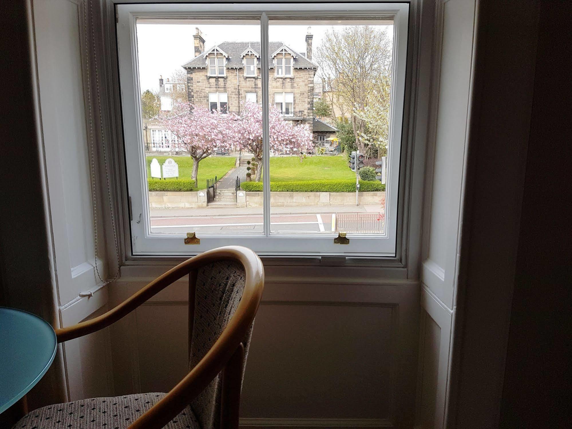 Kew House Hotel เอดินบะระ ภายนอก รูปภาพ